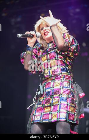 22 giugno 2024, Leeds, South Yorkshire, Regno Unito: Toyah Performing al Lets Rock Leeds 80s Festival 2024. (Immagine di credito: © Robin Burns/SOPA Images via ZUMA Press Wire) Foto Stock
