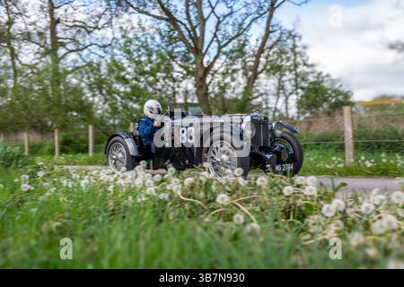 Auto d'epoca open top che gareggiano nei V.S.C.C. Curborough Speed Trials, Curborough Sprint Course, Lichfield, Inghilterra, Regno Unito. Foto Stock