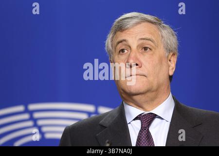 Bruxelles, Belgio - 30 Gennaio 2017: il Presidente del Parlamento europeo Antonio Tajani parla ai media dopo un incontro con il presidente bulgaro a Europea Foto Stock