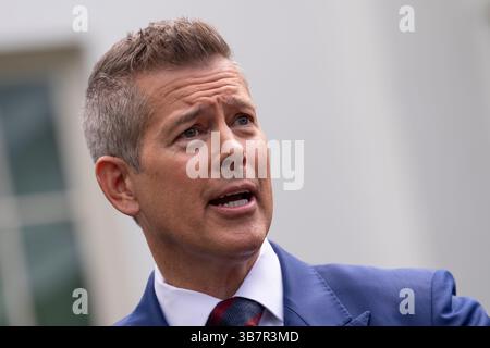 Washington, Vereinigte Staaten. 6 maggio 2025. Sean Duffy, Segretario dei trasporti degli Stati Uniti, parla ai media alla Casa Bianca di Washington, DC, 6 maggio 2025. Crediti: Chris Kleponis/CNP/dpa/Alamy Live News Foto Stock
