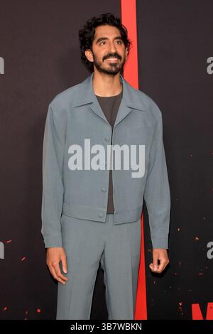 3 aprile 2024, Los Angeles, CA, Stati Uniti: LOS ANGELES - APR 4: Dev Patel alla Monkey Man Los Angelesw Premiere al TCL Chinese Theater IMAX il 4 aprile 2024 a Los Angeles, CA (Credit Image: © Kathy Hutchins via ZUMA Press Wire) Foto Stock