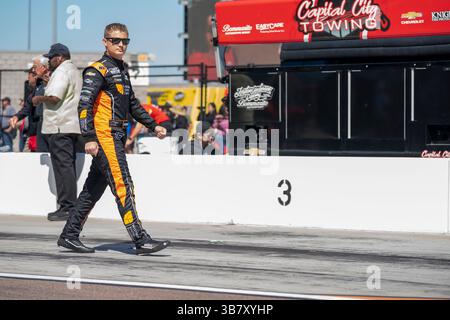 Derek Kraus sale in pista per qualificarsi per gli Shriners Children's 500 di Avondale, Arizona, USA. (Immagine di credito: © Logan T Arce Action Sports Photo/CSM via ZUMA Press Wire) Foto Stock