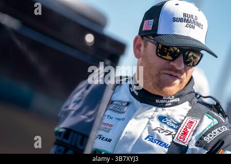 Chris Buescher sale in pista per qualificarsi per gli Shriners Children's 500 di Avondale, Arizona, USA. (Immagine di credito: © Logan T Arce Action Sports Photo/CSM via ZUMA Press Wire) Foto Stock