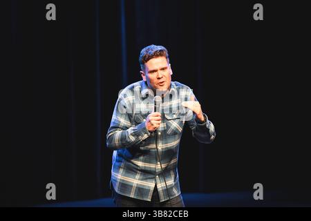 27 marzo 2024, Copenaghen, Copenaghen, Danimarca: Copenaghen, Danimarca. 27 marzo 2024. Il comico islandese Ari Eldjarn esegue il suo spettacolo Return of the Icelandic a Brema a Copenaghen. (Immagine di credito: © Frederikke Jensen/Gonzales foto tramite ZUMA Press) Foto Stock