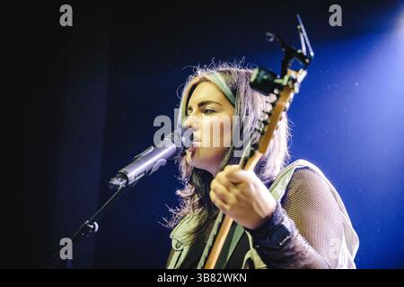 23 settembre 2023, Berna, Copenaghen, Svizzera: Berna, Svizzera. 23 settembre 2023. La cantante e cantautrice americana Geena Fontanella esegue un concerto dal vivo al BierhÃ¼beli di Berna. (Immagine di credito: © Tilman Jentzsch/Gonzales foto tramite ZUMA Press) Foto Stock