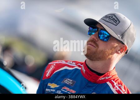 Jeb Burton si mette in pista per allenarsi con il DUDE Wipes 250 a Martinsville, Virginia, USA. (Immagine di credito: © Logan T Arce Action Sports Photo/CSM via ZUMA Press Wire) Foto Stock