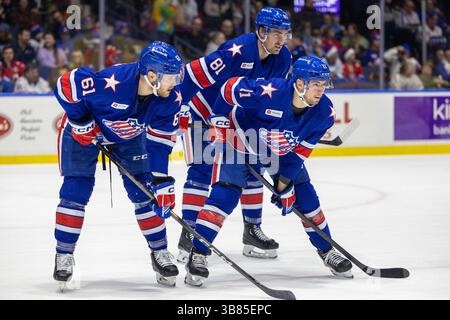 21 febbraio 2024: I giocatori dei Rochester Americans pattinano nel primo periodo contro i Belleville Senators. I Rochester Americans ospitarono i Belleville Senators in una partita della American Hockey League alla Blue Cross Arena di Rochester, New York. (Jonathan Tenca/CSM) (immagine di credito: © Jonathan Tenca/CSM via ZUMA Press Wire) Foto Stock