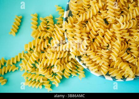 London UK, 7 maggio 2025, Italian Dried Fusilli Pasta Food Staple Foto Stock