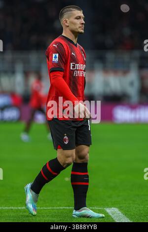 25 novembre 2023, Milano, Italia: Luka Jovic dell'AC Milan visto durante la partita di serie A 2023/24 tra Milano e Fiorentina allo Stadio San Siro. Punteggio finale: Milano 1:0 Fiorentina. (Immagine di credito: © Fabrizio Carabelli/SOPA Images via ZUMA Press Wire) Foto Stock