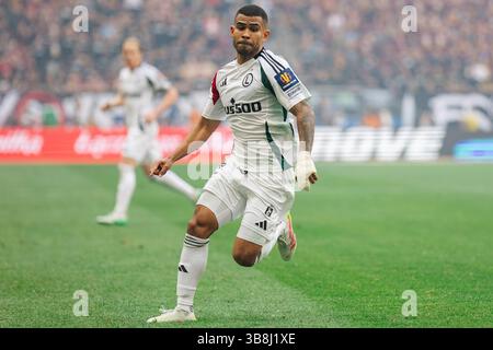 Varsavia, Polonia. 2 maggio 2025. Juergen Elitim del Legia visto durante la finale di Coppa di Polonia 2025 tra Pogon Szczecin e Legia Warszawa al PGE Narodowy Stadium. Punteggio finale Pogon Szczecin 3 : 4 Legia Warszawa credito: SOPA Images Limited/Alamy Live News Foto Stock