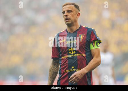 Varsavia, Polonia. 2 maggio 2025. Kamil Grosicki di Pogon visto durante la finale di Coppa di Polonia 2025 tra Pogon Szczecin e Legia Warszawa al PGE Narodowy Stadium. Punteggio finale Pogon Szczecin 3 : 4 Legia Warszawa (foto di Mikolaj Barbanell/SOPA Images/Sipa USA) credito: SIPA USA/Alamy Live News Foto Stock