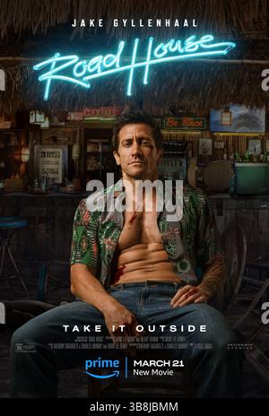 DATA DI RILASCIO: 21 marzo 2024. TITOLO: Road House. STUDIO: MGM. DIRETTORE: Doug Liman. TRAMA: Un ex combattente dei pesi medi della UFC finisce per lavorare in un bar rumoroso nelle Florida Keys dove le cose non sono come sembrano. PROTAGONISTA: JAKE GYLLENHAAL nel ruolo di Dalton poster art. (Credit Image: © MGM/Entertainment Pictures/ZUMAPRESS.com) Foto Stock