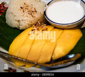 Mango Sticky Rice, Bangkok, Thailandia Foto Stock