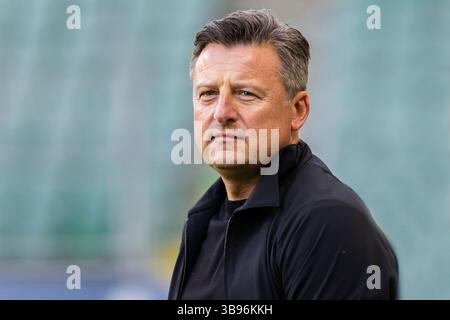 28 aprile 2023, Varsavia, Polonia: Kosta Runjaic allenatore della Legia visto durante la partita polacca di PKO Ekstraklasa League tra Legia Warszawa e Wisla Plock al Marshal Jozef Pilsudski Legia Warsaw Municipal Stadium. Punteggio finale; Legia Warszawa 2:0 Wisla Plock. (Immagine di credito: © Mikolaj Barbanell/SOPA Images via ZUMA Press Wire) Foto Stock