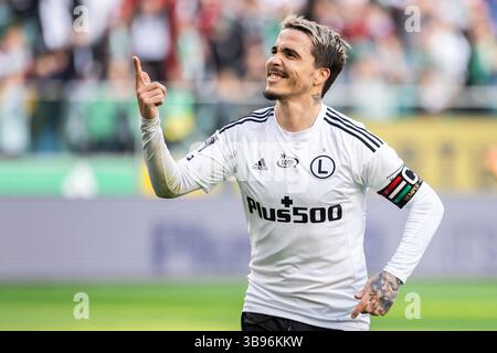 28 aprile 2023, Varsavia, Polonia: Josue Pesqueira di Legia celebra un gol durante la partita polacca di PKO Ekstraklasa League tra Legia Warszawa e Wisla Plock al Marshal Jozef Pilsudski Legia Warsaw Municipal Stadium. Punteggio finale; Legia Warszawa 2:0 Wisla Plock. (Immagine di credito: © Mikolaj Barbanell/SOPA Images via ZUMA Press Wire) Foto Stock