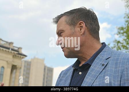 23 aprile 2023, Topeka, Kansas, Stati Uniti: Il procuratore generale del Kansas Kris Kobach partecipa al TPUSA Faith and Let Us Worship Tour presso il Campidoglio dello Stato (immagine di credito: © Mark Reinstein/ZUMA Press Wire) Foto Stock