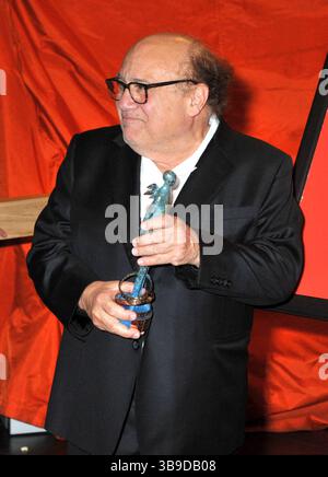 Danny DeVito riceve il Premio volta per la carriera mentre partecipa a una proiezione speciale di "War of the Roses" durante il Dublin International Film Festival al Savoy Cinema in Irlanda - 22 febbraio 2013 Foto Stock