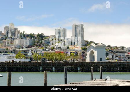Molo 43 Ferry Arch Foto Stock