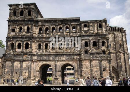 Roma porta Nigra, a Treviri, Germania, 7 maggio 2025. Foto Stock