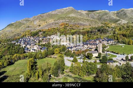 Sant Climent de Tauell, Valle del Bohi (la Vall de Boi) regione catalana dell'alta Ribagorza, provincia di Lerida, Spagna, Europa Foto Stock