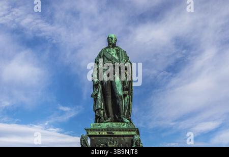 Karlsruhe è la seconda città più grande dello stato federale tedesco del Baden-Wuerttemberg, che la rende la ventunesima città più grande della Germania e situata sulla piattaforma Foto Stock