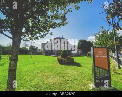 La piccola Moschea di Santa Sofia, conosciuta anche come la Kucuk Aya Sofya, a Istanbul, Turchia, 26 ottobre 2019. Ex Chiesa bizantina dei Santi Sergio e B Foto Stock