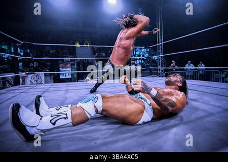 COLLEGNO, TORINO, ITALIA - 10 MAGGIO: American Wrestling - Purgatorio al PalaCollegno il 10 maggio 2025 Foto Stock