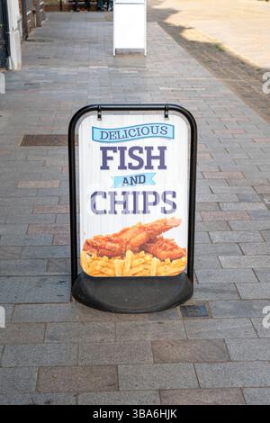 Firma la pubblicità di fish and chips Foto Stock