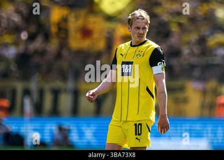LEVERKUSEN, GERMANIA - 11 MAGGIO 2025: - La partita di Bundesliga Bayer 04 Leverkusen vs FC Augsburg al BayArena. Foto Stock