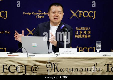 Tokyo, Giappone. 13 maggio 2025. David ha CEO di Sakana ai Company parla durante una conferenza stampa al Foreign Correspondents' Club of Japan. Il CEO David ha ha parlato della visione dell'azienda per far progredire l'intelligenza artificiale in Giappone. Fondata nel 2023, Sakana ai è rapidamente emersa come un attore chiave nell'ecosistema giapponese dell'intelligenza artificiale. Crediti: ZUMA Press, Inc./Alamy Live News Foto Stock