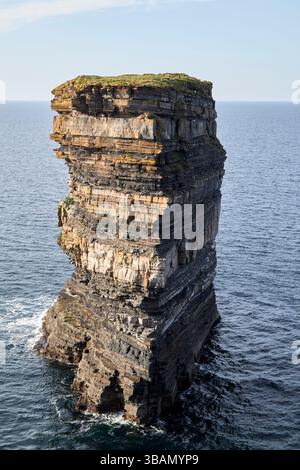 dun briste sea stack downpatrick, contea di mayo, repubblica d'irlanda Foto Stock
