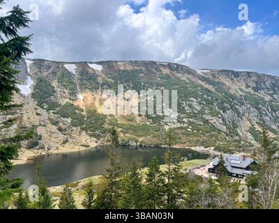 Mały Staw e Samotnia a Karkonosze Foto Stock
