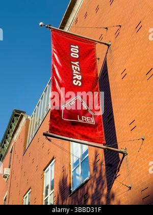 Little Red School House e Elisabeth Irwin High School, dettagli esterni dell'edificio, Greenwich Village, New York City, New York, STATI UNITI Foto Stock