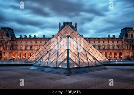 Museo del Louvre di Parigi Foto Stock