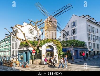 Mulino a vento le Moulin de la Galette, Montmartre Parigi, Francia, Europa Foto Stock
