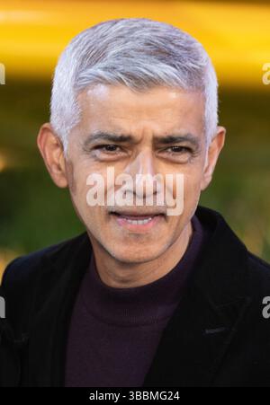 Londra, Regno Unito. 15 maggio 2025. Sadiq Khan partecipa alla prima mondiale "Mission: Impossible - The Final Reckoning" a Leicester Square il 15 maggio 2025 a Londra, Inghilterra, Regno Unito. Credito: S.A.M./Alamy Live News Foto Stock
