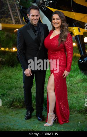 Londra, Regno Unito. 15 maggio 2025. Nella foto Jeremy Parisi e Kelly Brook partecipano alla premiere globale "Mission: Impossible - The Final Reckoning" a Leicester Foto Stock