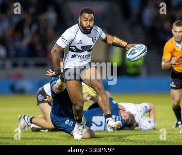 16 maggio 2025; Salford Community Stadium, Salford, Lancashire, Inghilterra; Gallagher Premiership Rugby, sale Sharks contro Bristol Bears; Silva Naulago dei Bristol Bears è placcato Foto Stock