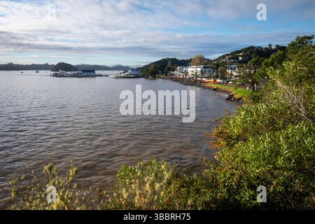 Molo e lungomare a Paihia, Bay of Islands, North Island, nuova Zelanda Foto Stock