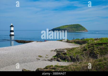 Faro di Trwyn Du e Puffin Island Foto Stock