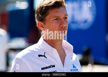 17 maggio 2025; autodromo Enzo e Dino Ferrari, Imola, Italia; FIA Formula 1 Emilia Romagna Grand Prix 2025; giornata di qualificazione; Williams team principal James Vowles alla Formula 1 Emilia Romagna Foto Stock