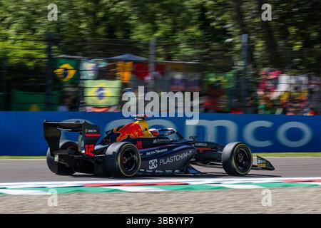 12 TSOLOV Nikola (bul), Campos Racing, Dallara F3 2025, in azione durante il 3° round del Campionato FIA di Formula 3 2025 dal 16 al 18 maggio 2025 sull'autodromo Internazionale Enzo e Dino Ferrari, a Imola, Italia Foto Stock