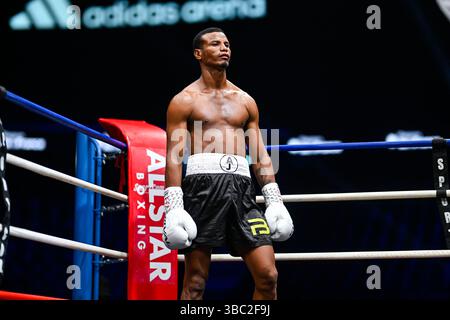 Parigi, Francia. 17 maggio 2025. Incontro di pugilato Milan Prat VS Placido Ramirez all'Adidas Arena il 17 maggio 2025 a Parigi, Francia. Foto di Victor Joly/ABACAPRESS.COM credito: Abaca Press/Alamy Live News Foto Stock