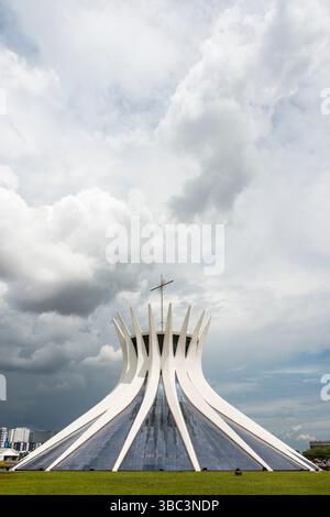 Cattedrale di Brasília di Oscar Niemeyer a Brasilia, Brasile Foto Stock