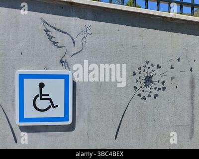 France Maurienne Jarrier : panneau de stationnement réservé aux personnes à mobilité réduite Foto Stock
