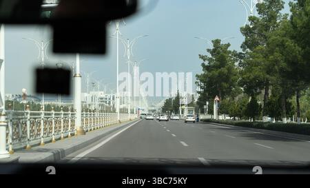 Ashgabat, Turkmenistan, Great Saparmurat Turkmenbashi Avenue Foto Stock