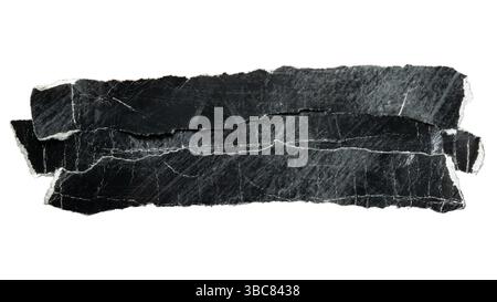 Forma di casella di testo realizzata con carta nera graffiata su sfondo bianco con percorso di ritaglio Foto Stock