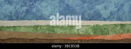 Paesaggio astratto creato con fogli colorati di carta corteccia amata prodotta in Messico, striscione panoramico Foto Stock