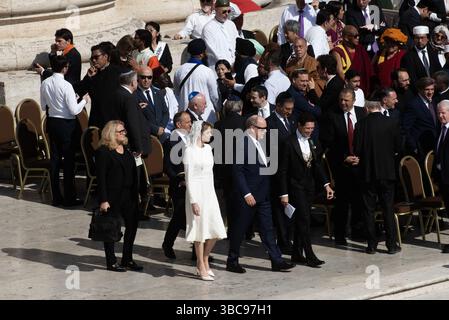Vaticano, Vaticano. 19 maggio 2025. **NO LIBRI** Italia, Roma, Vaticano 2025/5/19 Papa Leone XIV riceve in udienza privata il Sig. James David Vance, Vice Presidente degli Stati Uniti d'America in Vaticano, fotografia di ANDREA COLARIETI / Catholic Press Photo Credit: Independent Photo Agency/Alamy Live News Foto Stock