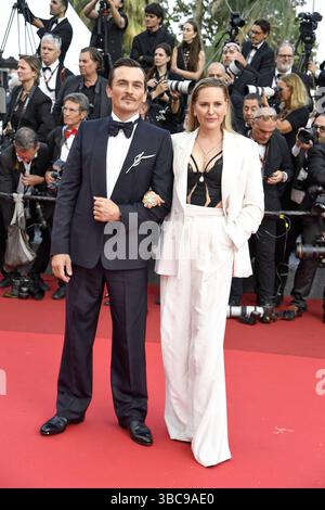 Rupert Friend mit Ehefrau Aimee Mullins bei der the Phoenician Scheme Premiere a Cannes AM 18.05.2025 *** Rupert Friend with wife Aimee Mullins alla premiere Phoenician Scheme a Cannes il 18 05 2025 Foto Stock